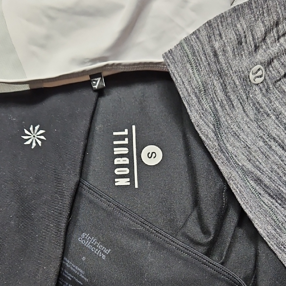Not So Mystery Athletic Wear Box Size S